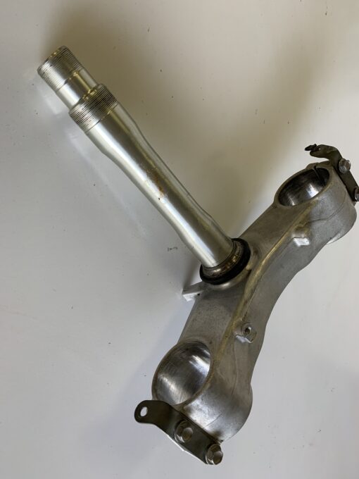 KAWASAKI ZX10R NINJA 2006 2007  triple clamp bottom yoke fork yoke lower triple Pay less for this on our website - Image 6